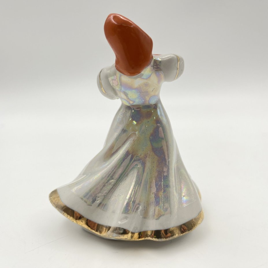 Статуэтка из скульптурной композиции "Русский перепляс", автор А.Д. Бржезицкая