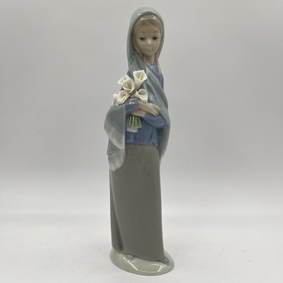 Статуэтка "Девочка с каллами" (символика Девы Марии), Lladro