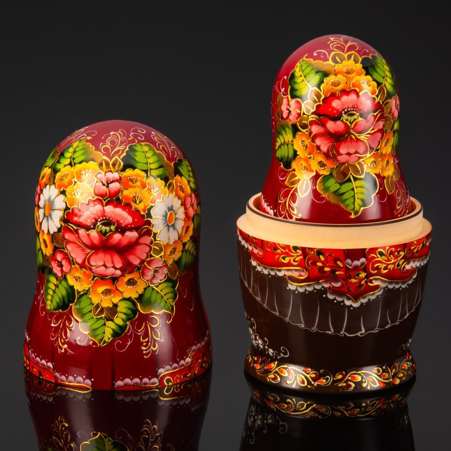 Матрешка "Влюбленные" (7 мест), автор росписи С.А. Лонченкова