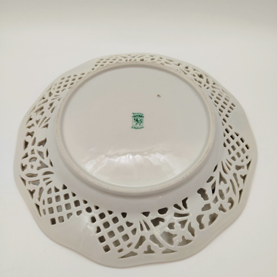 Сухарница круглой формы с прорезным бортом, с изображением птиц, фарфор, деколь, золочение, Carl Schumann, Arzberg, Bavaria, Германия, 1950-1980 гг.