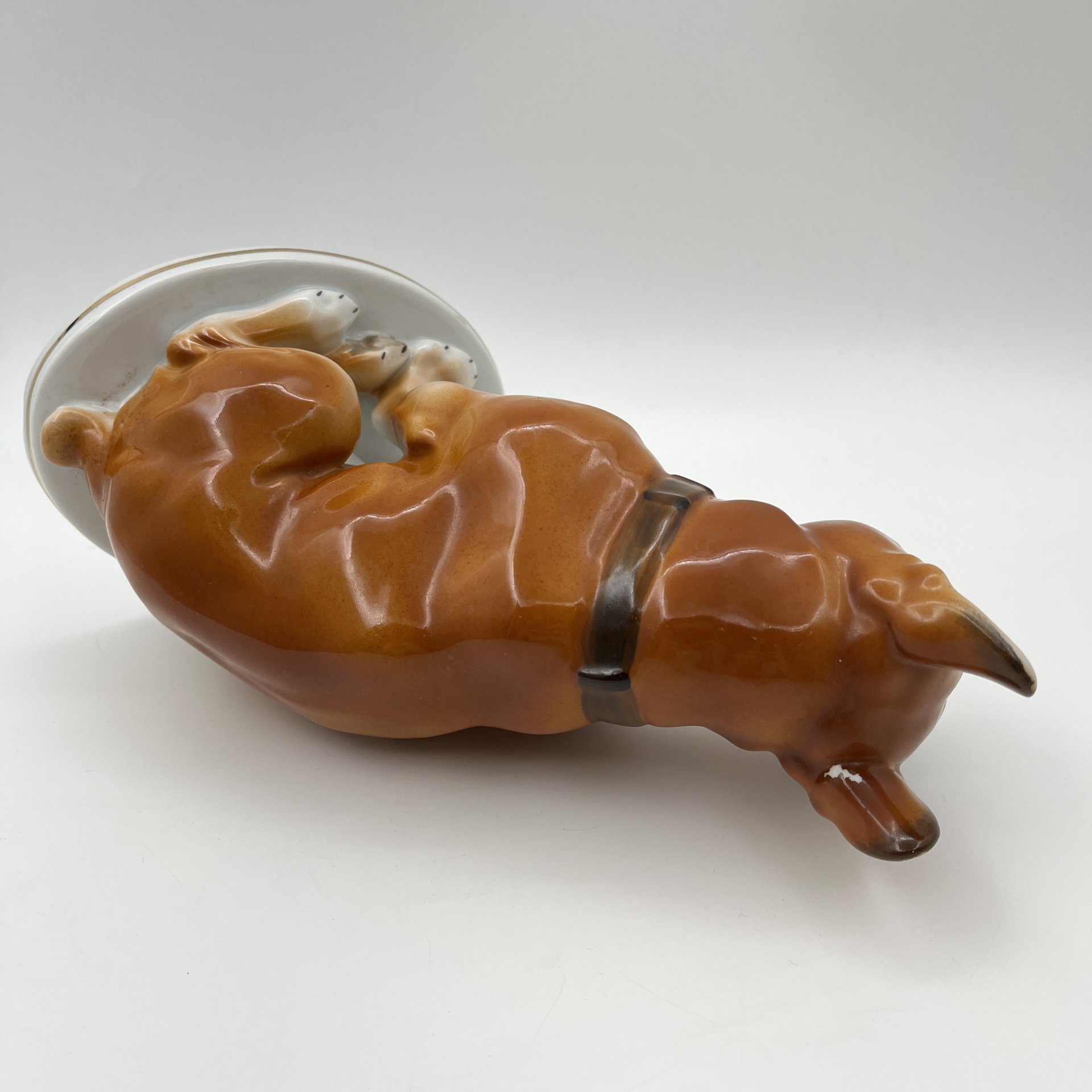 Статуэтка "Боксер", скульптор В.С. Драчинская, фарфор, роспись, Ленинградский фарфоровый завод (ЛФЗ), СССР, 1970-1986 гг.