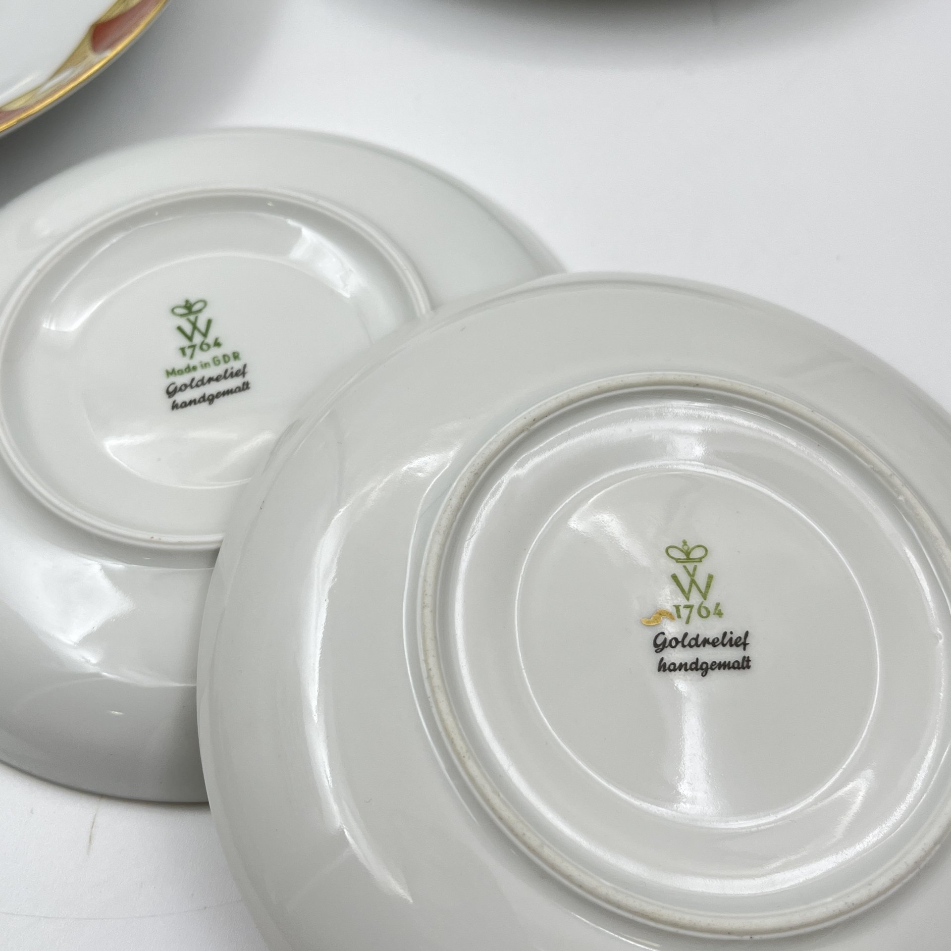 Набор из блюдец и десертных тарелок на 2 персоны, фарфор, крытье, золочение, Wallendorf, ГДР, 1963-1970 гг.