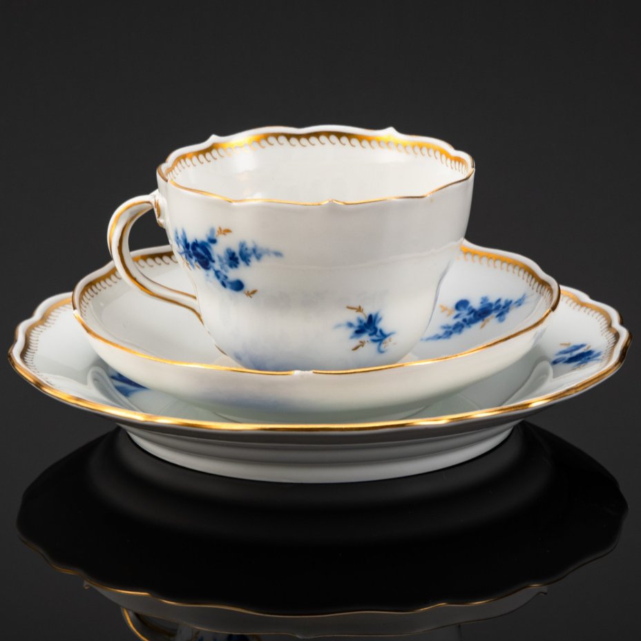 Трио чайное с декором в виде синих цветов, фарфор, роспись, золочение, Meissen (Мейсенский фарфор), Германия, 1950-1980 гг.