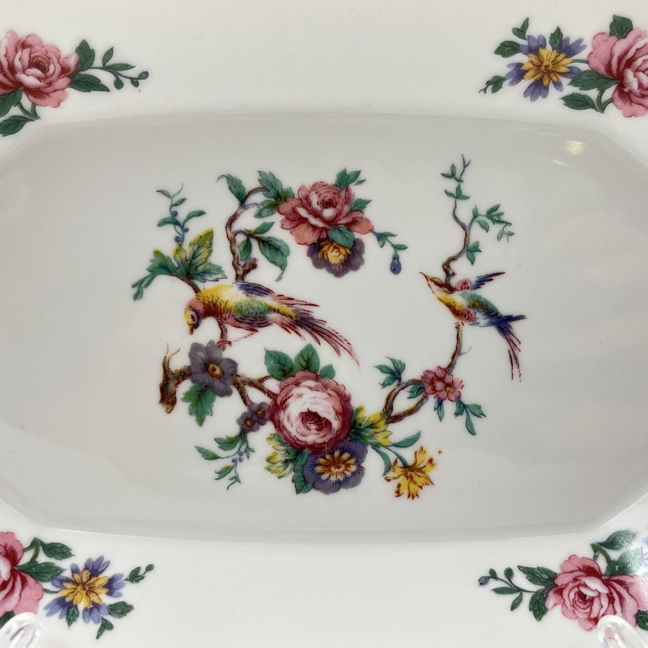 Миниатюрное блюдо (мелочница) в стиле Art Deco, украшенное изображением экзотических цветов и птиц, Cerabel porcelaine