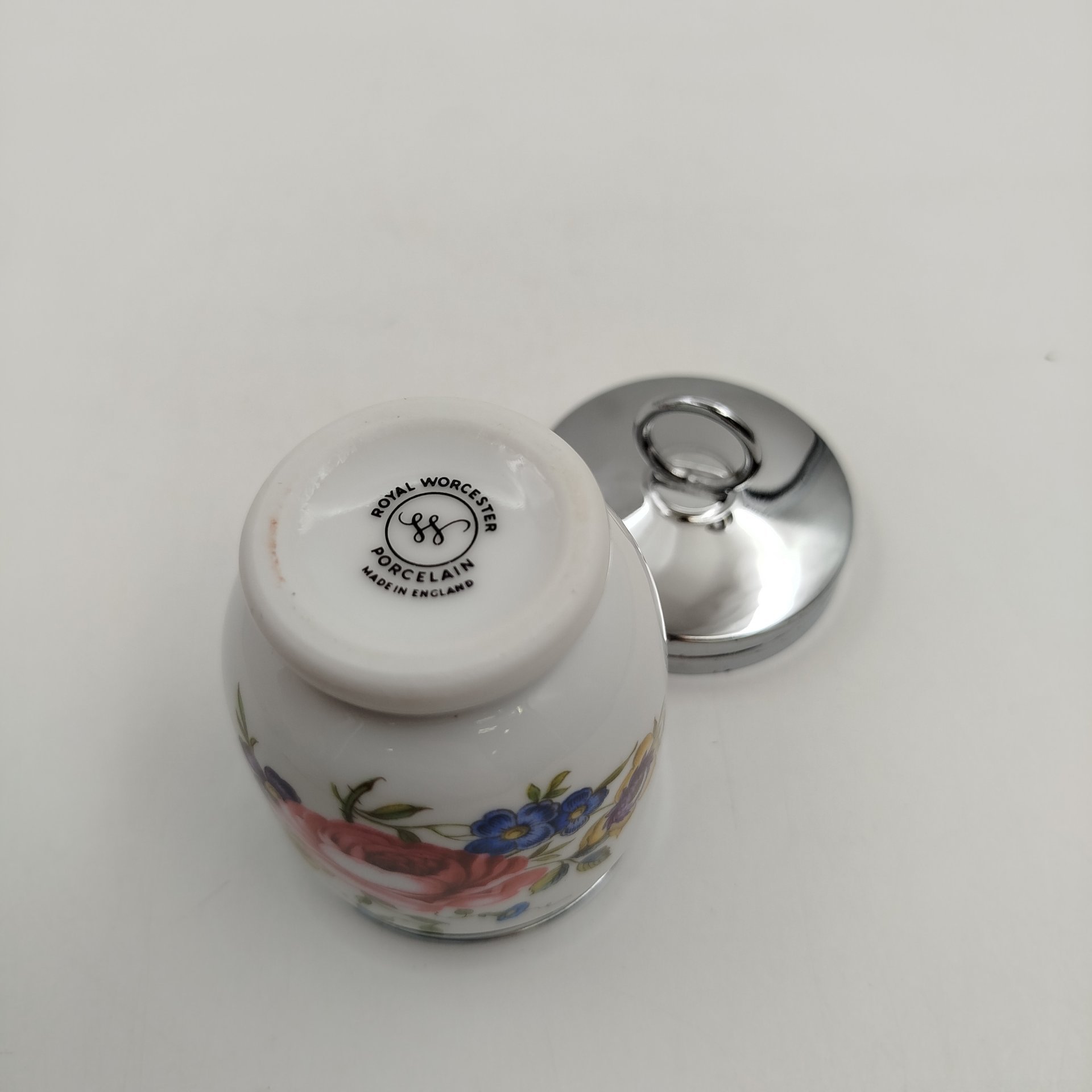 Кодлер с цветочным декором, фарфор, деколь, металл, Royal Worcester, Royal Worcester