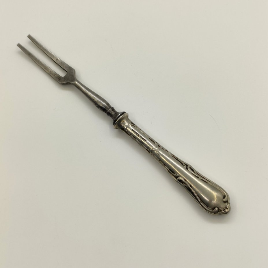 Вилка для мяса с двумя зубцами, металл, серебрение, Arthur Krupp, Berndorf (Берндорфская фабрика металлических изделий), Австрия, 1891-1927 гг.