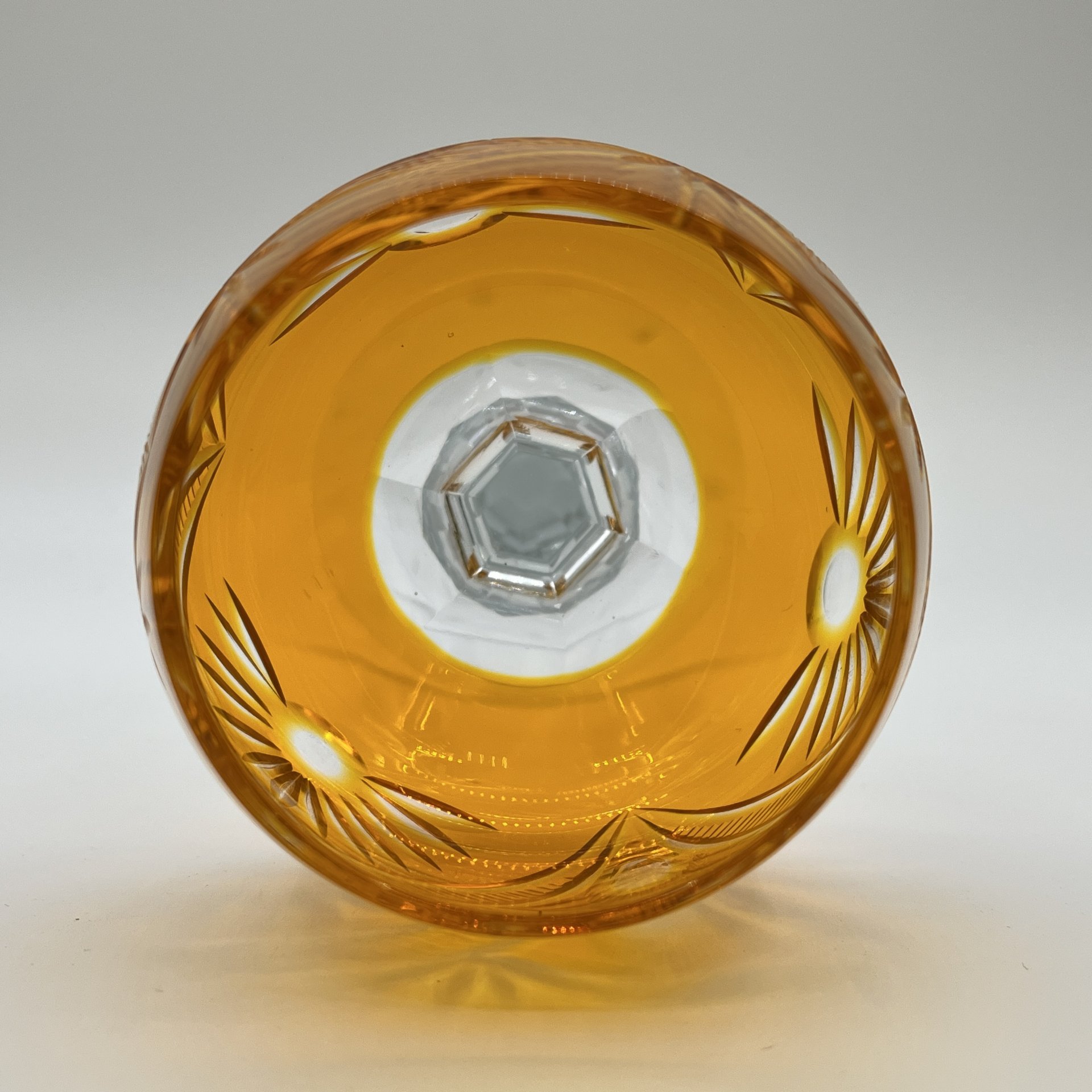 Бокал янтарного оттенка, хрусталь, алмазная грань, Германия, 1960-1990 гг.