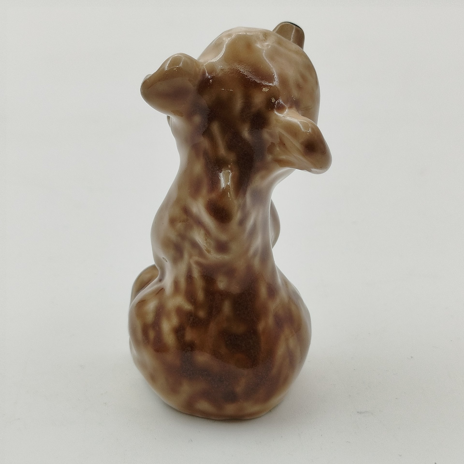 Статуэтка "Ревущий медвежонок", скульптор И.Е. Чарушин