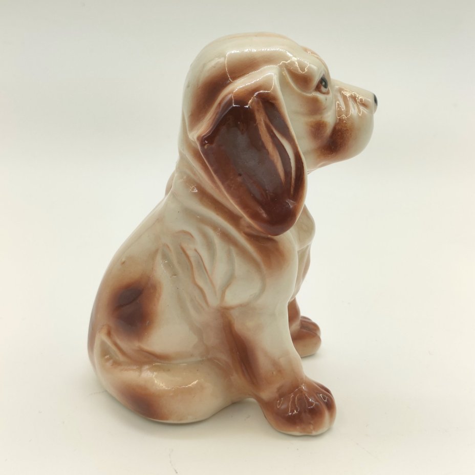 Статуэтка "Щенок бигля"