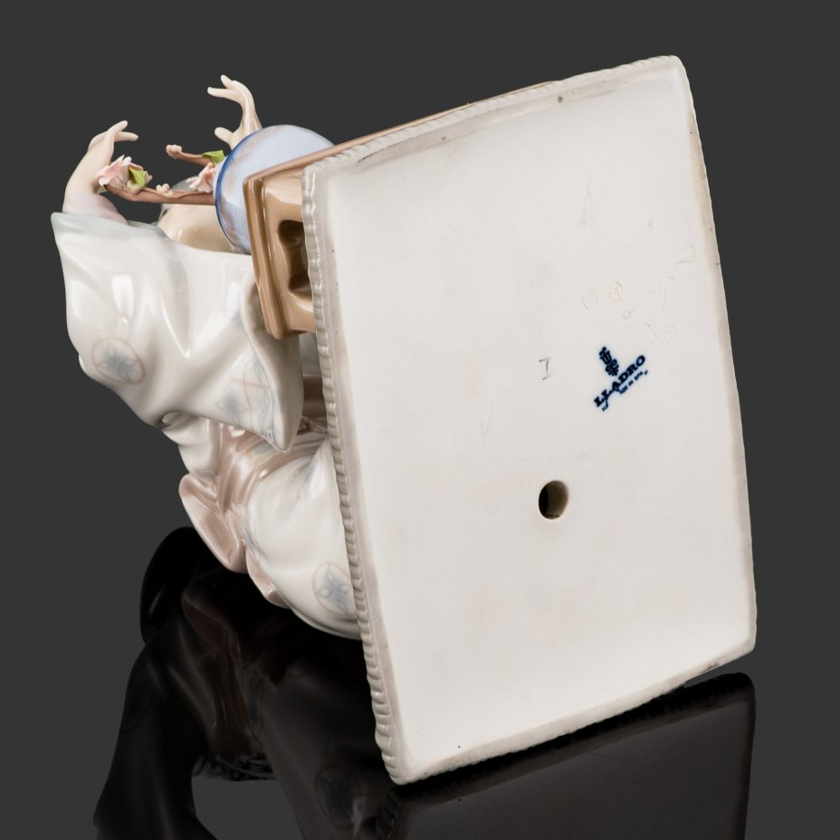 Статуэтка "Японка с сакурой" ("Японский цветок"), фарфор, роспись, Lladro, Испания, 1973-1998 гг.