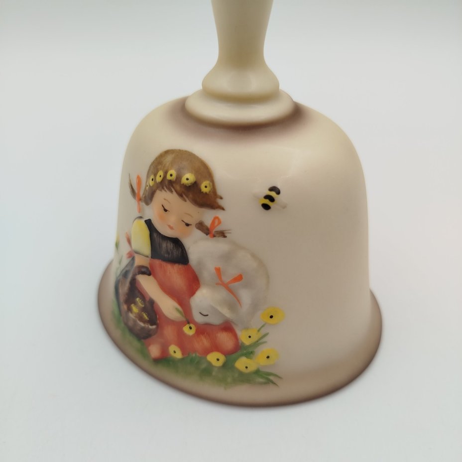 Колокольчик "Девочка с овечкой", Goebel