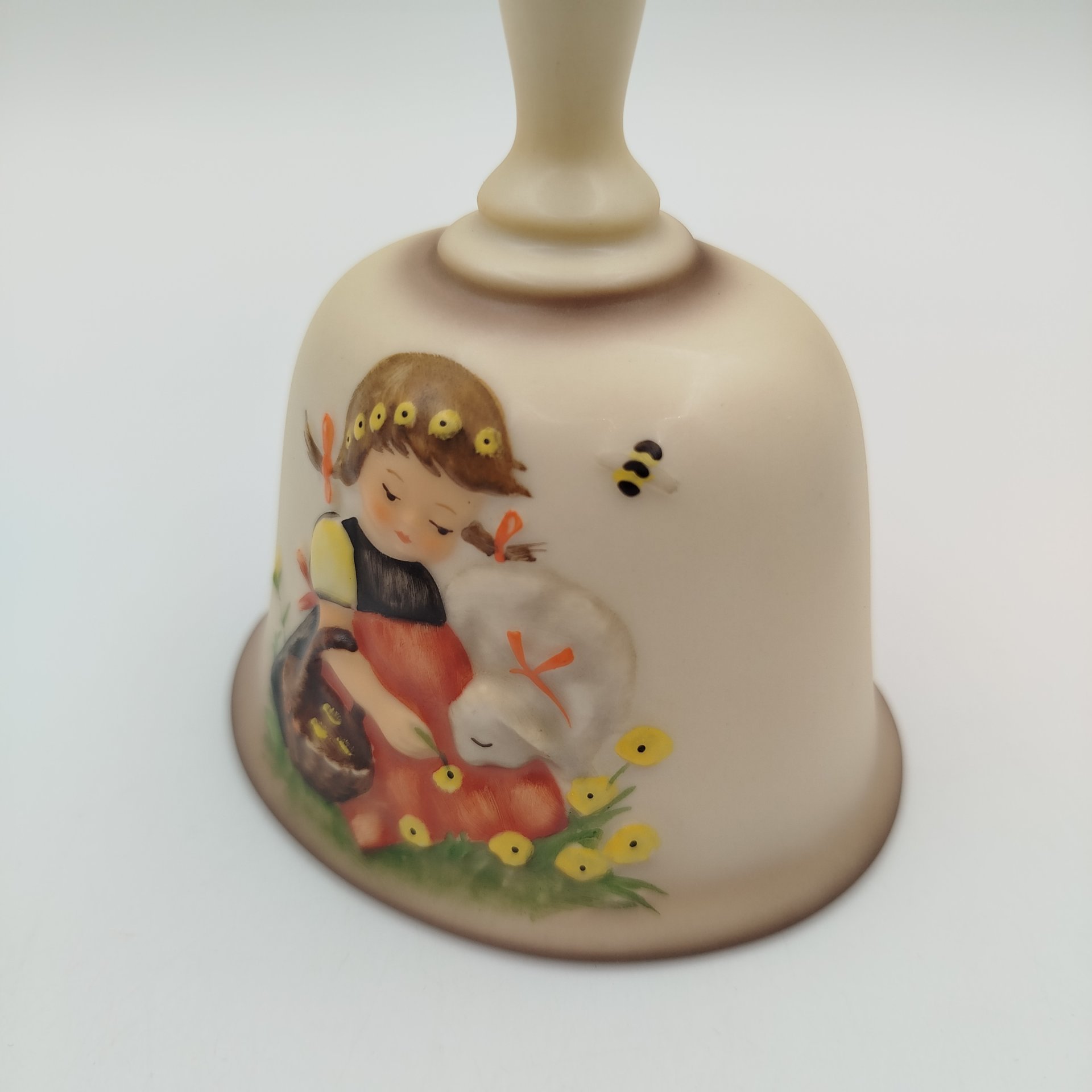Колокольчик "Девочка с овечкой", Goebel