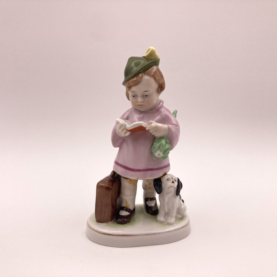 Статуэтка "Школьница с собакой", фарфор, роспись, Scheibe-Alsbach Porzellan, Германия, 1925-1972 гг., Scheibe-Alsbach Porzellan