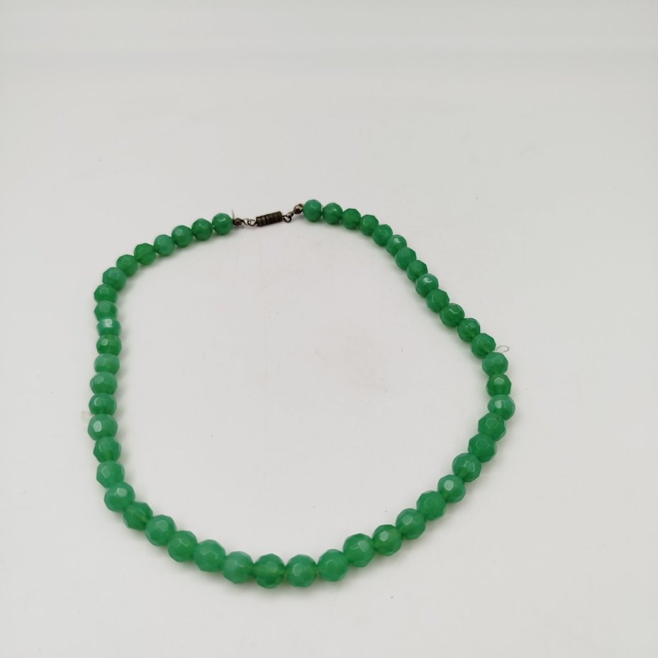 Бусы, поделочный камень