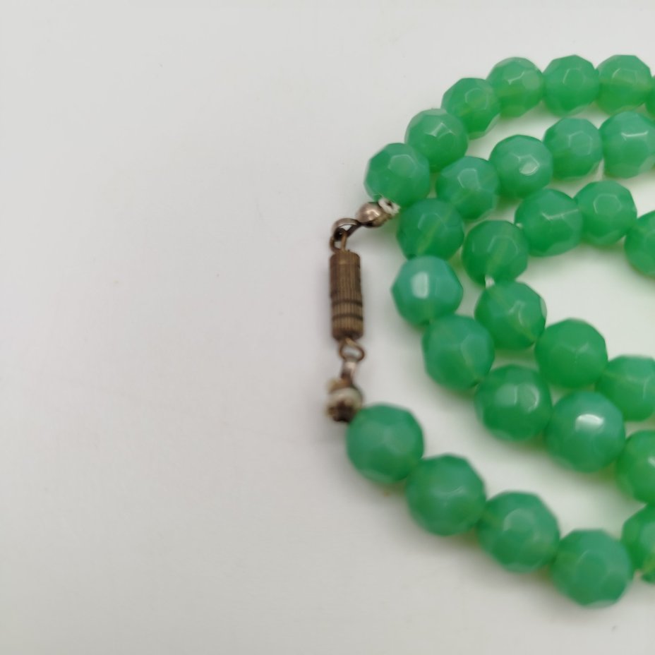 Бусы, поделочный камень