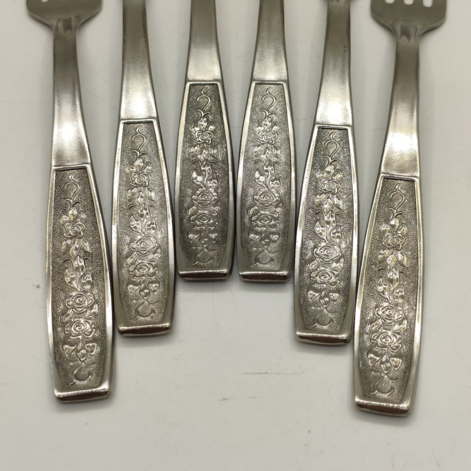 Набор из 6-ти столовых вилок с цветочным декором, Завод "Серп и молот", нержавеющая сталь