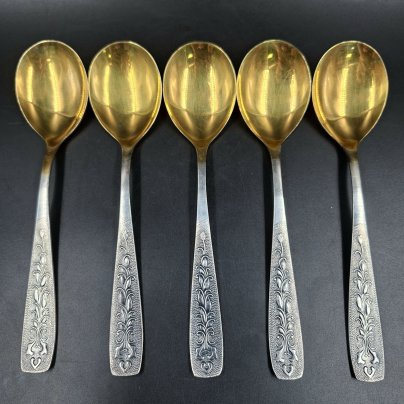 Набор из пяти столовых ложек "Хмель", мНЦ (медь-никель-цинк), золочение, Завод «Проминь», СССР, 1970-1990 гг.