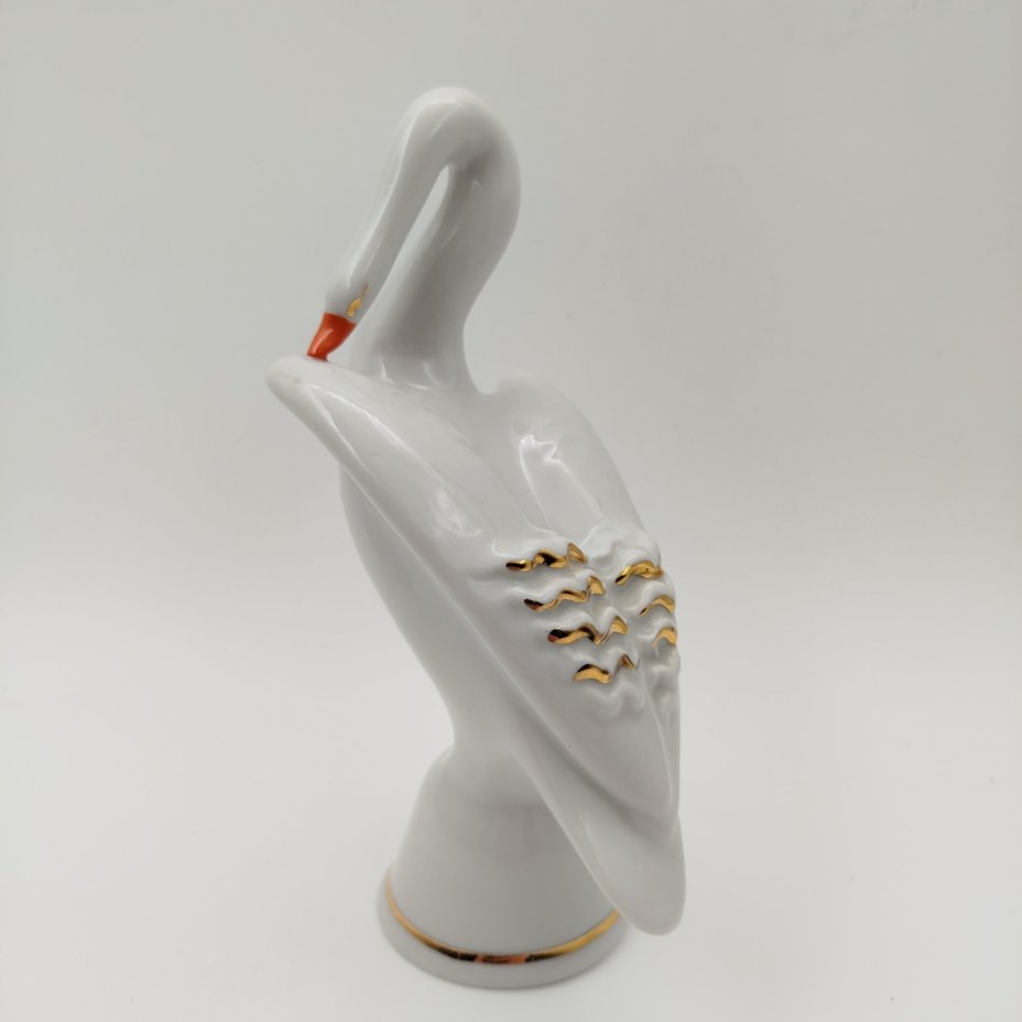 Статуэтка "Белый лебедь", фарфор, золочение, Дулевский фарфоровый завод (Дулёво), СССР, 1970-1990 гг.