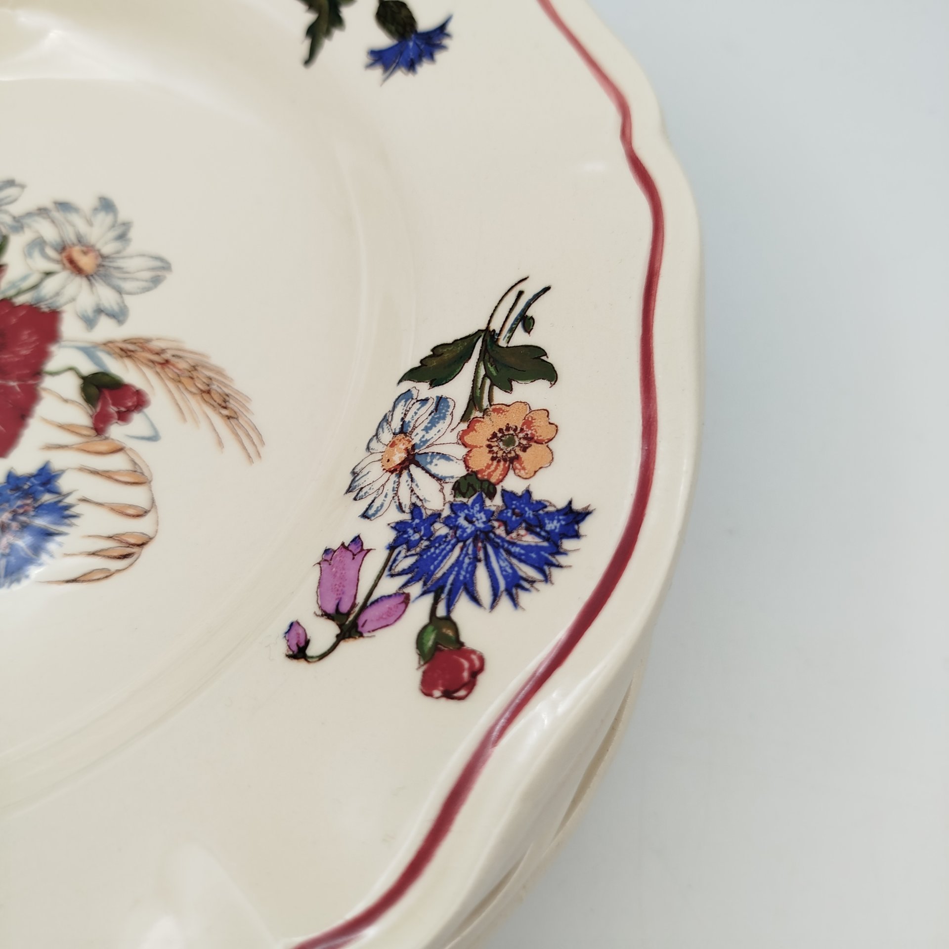 Набор суповых (глубоких) тарелок с цветочным декором на 4 персоны, фаянс, деколь, Sarreguemines (Саргемин), Франция, 1980-2000 гг.