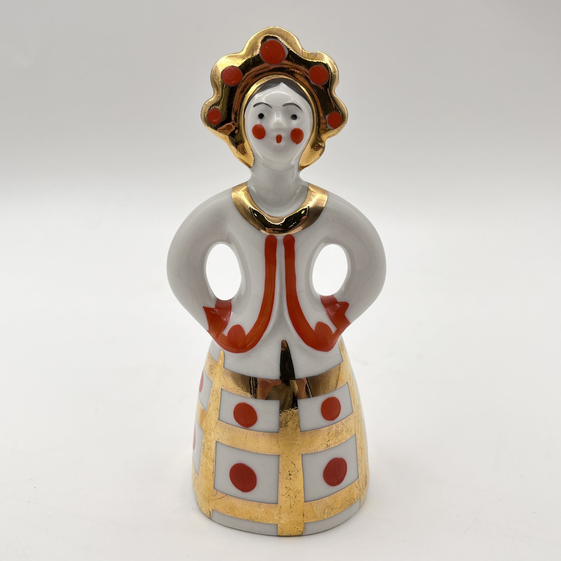 Статуэтка "Матрешка-невеста", фарфор, роспись, золочение, Дулевский фарфоровый завод (Дулёво), СССР, 1968-1991 гг.