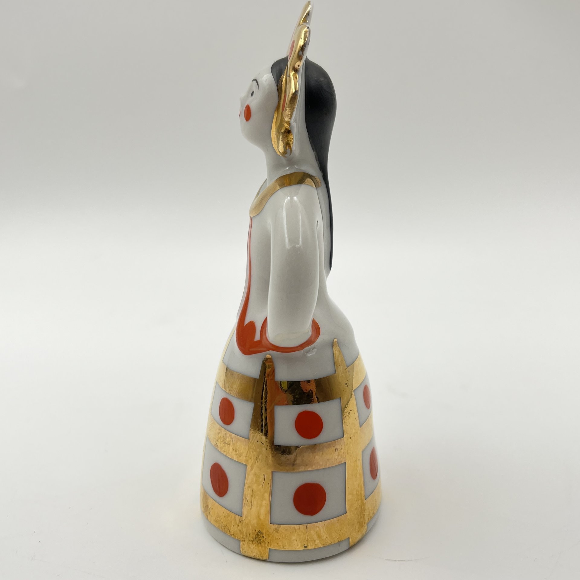 Статуэтка "Матрешка-невеста", фарфор, роспись, золочение, Дулевский фарфоровый завод (Дулёво), СССР, 1968-1991 гг.