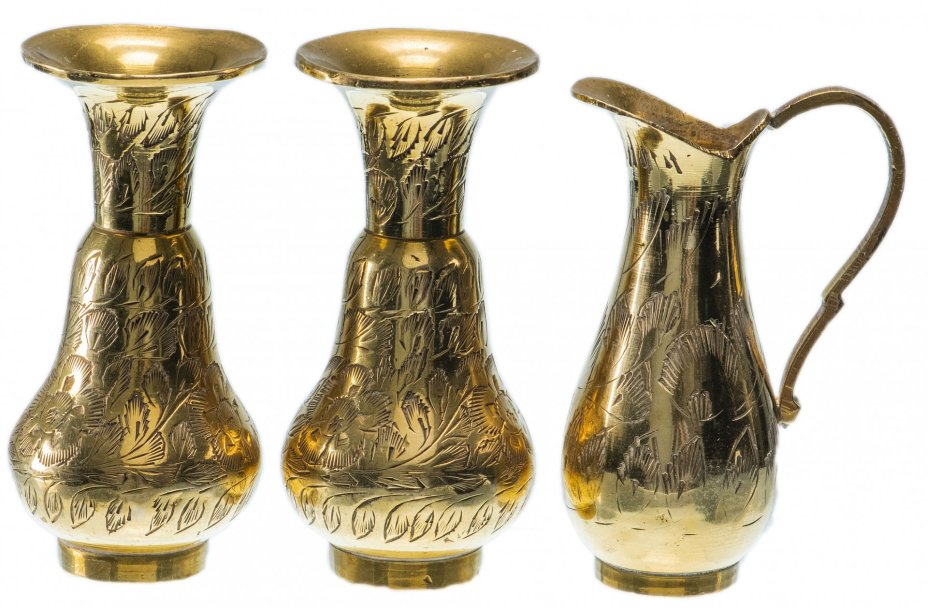Набор из трех предметов (2 декоративные вазы и 1 кувшин), латунь, Индия, 1990-2000 гг.