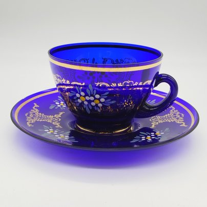 Чайная пара синего оттенка, украшенная растительным декором, Bohemia Crystal (Bohemia Glass)