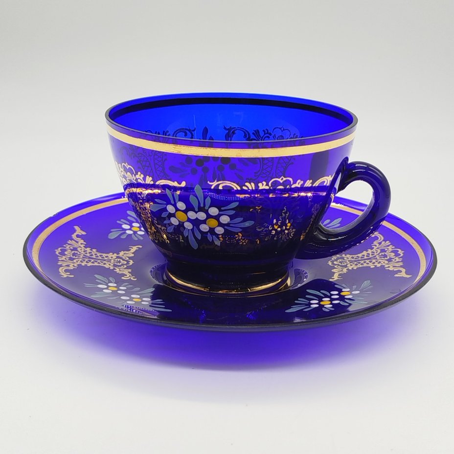 Чайная пара синего оттенка, украшенная растительным декором, Bohemia Crystal (Bohemia Glass)