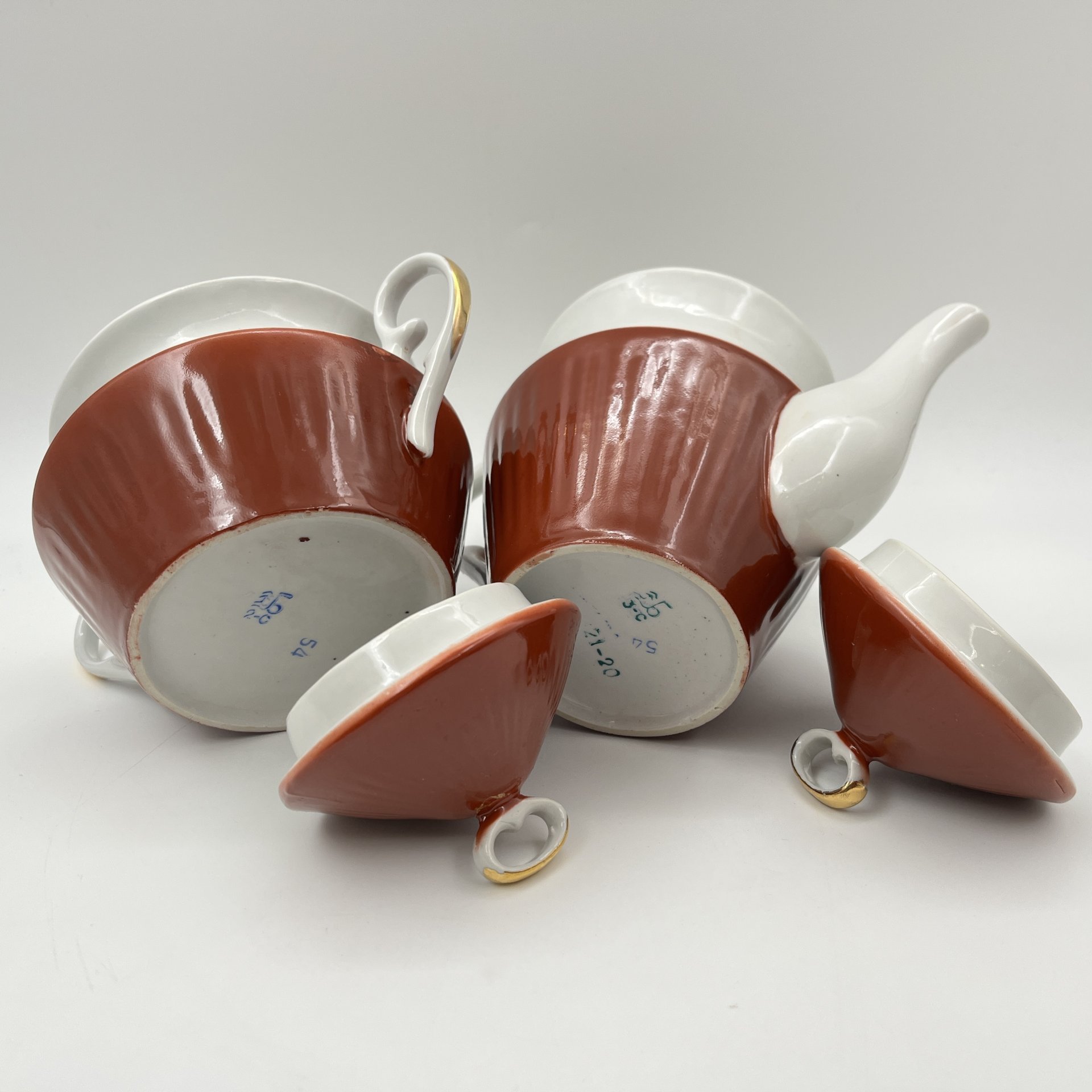 Сервиз чайный бордового оттенка с цветочным декором на 6 персон (15 предметов)