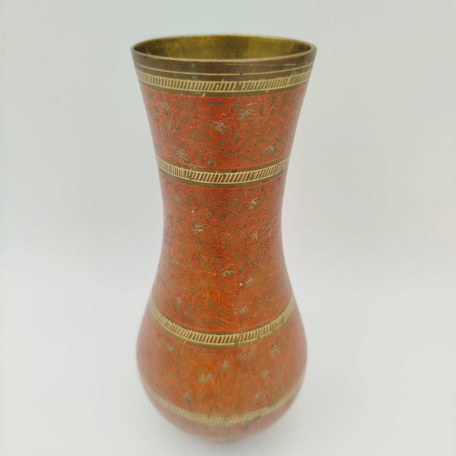 Ваза миниатюрная с растительным декором в восточном стиле