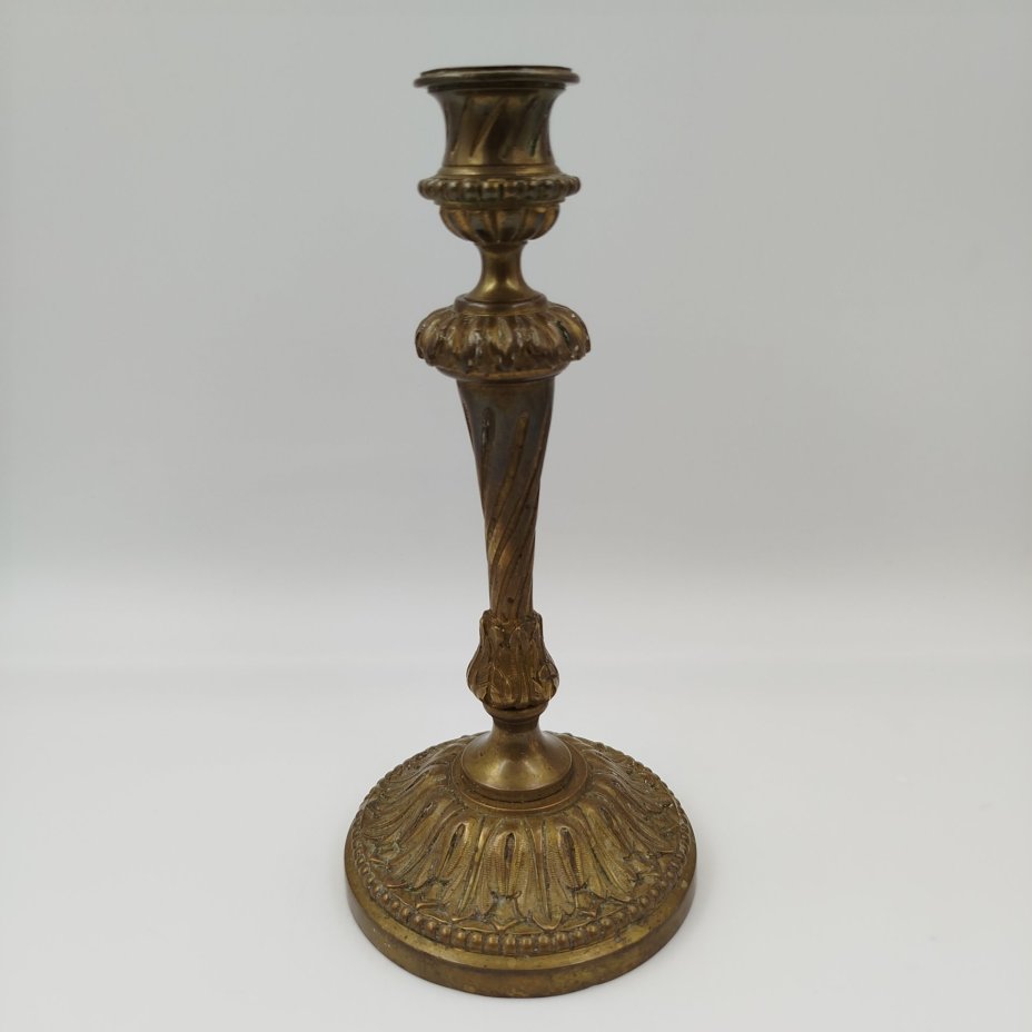 Подсвечник с растительным декором (на одну свечу), бронза, Западная Европа, 1920-1960 гг.