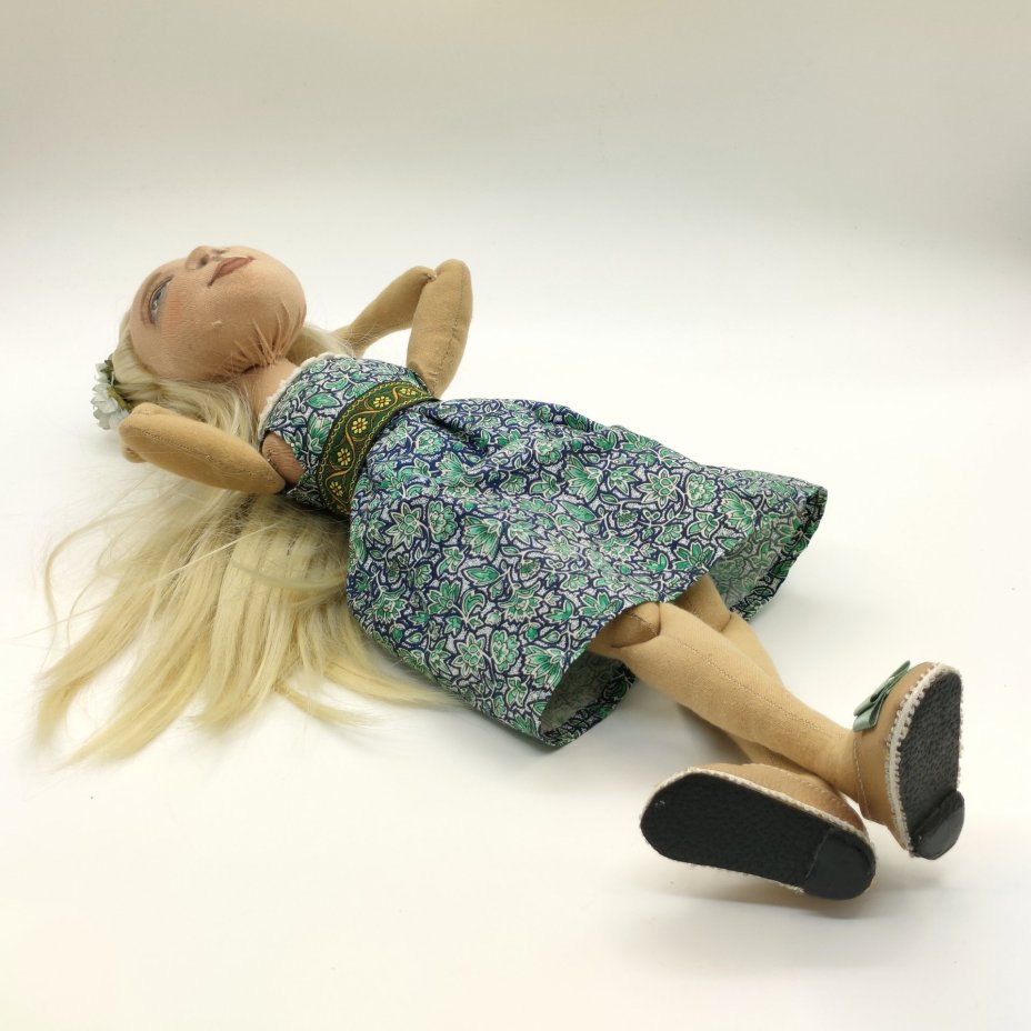 Кукла будуарная "Анюта", автор И. Сивцева, "Текстильные забавы", текстиль, набивка, кожа, пластмасса, металл, волосы натуральные, бумага, пошив, роспись