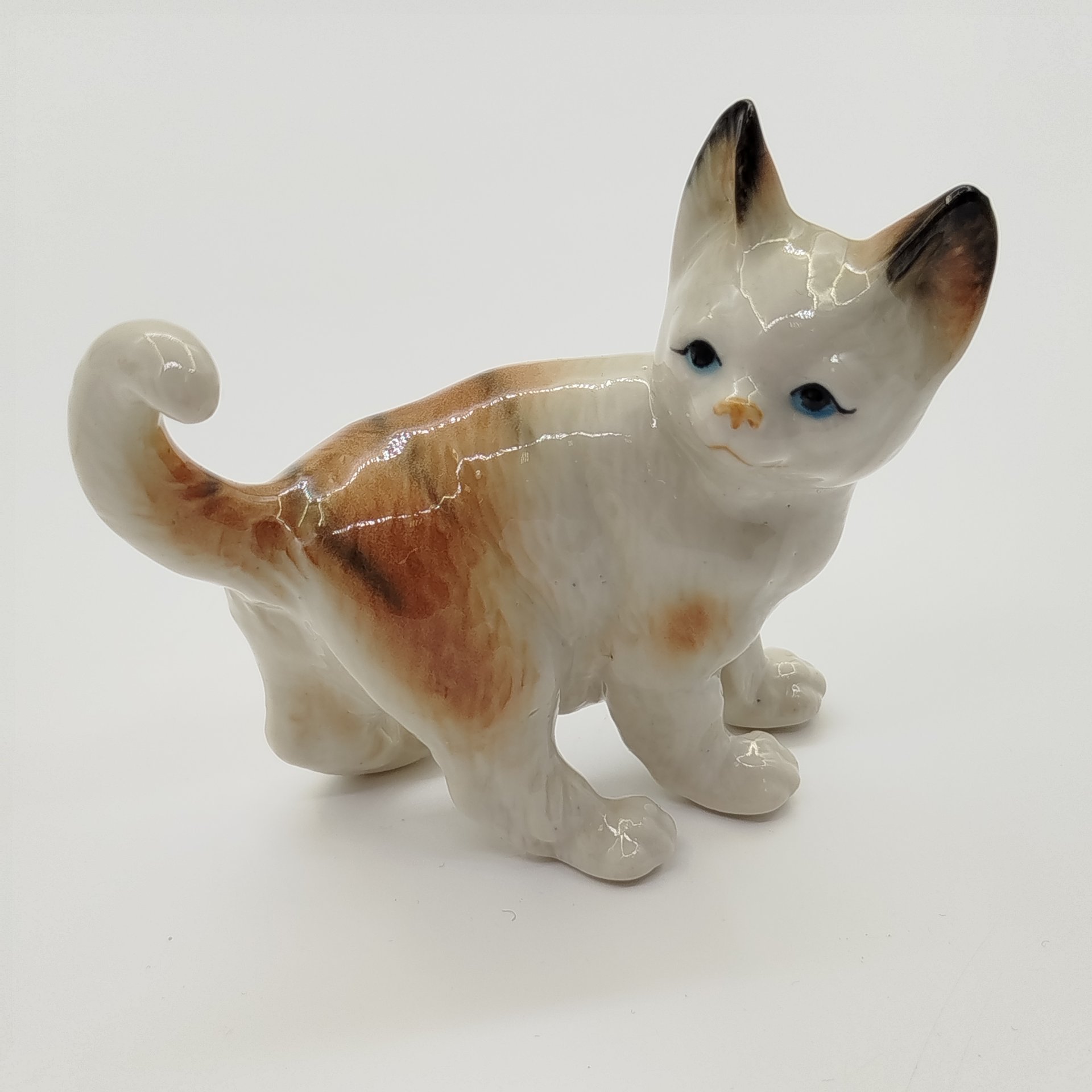 Статуэтка "Котёнок", фарфор, роспись, Восточная Европа, 1970-1990 гг.