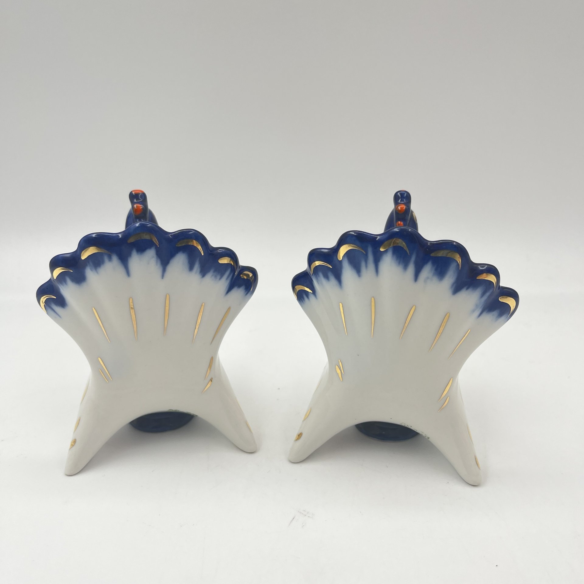 Пара солонок "Индюк", скульптор М.Н. Мох, фарфор, роспись, золочение, Ленинградский фарфоровый завод (ЛФЗ), СССР, 1970-1986 гг.