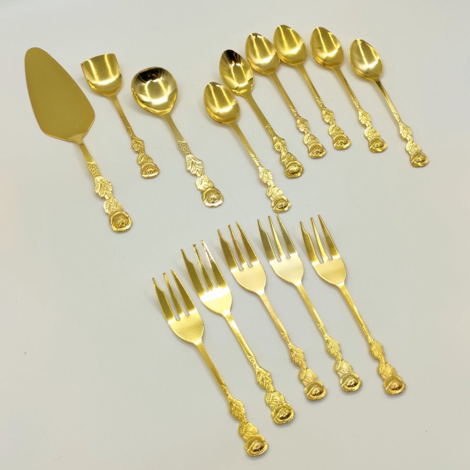 Набор столовых приборов для подачи десерта (14 предметов) с декором в виде цветка розы в оригинальной упаковке, Kaffeebesteck 15-TLG Vergoldet, нержавеющая сталь, золочение, картон