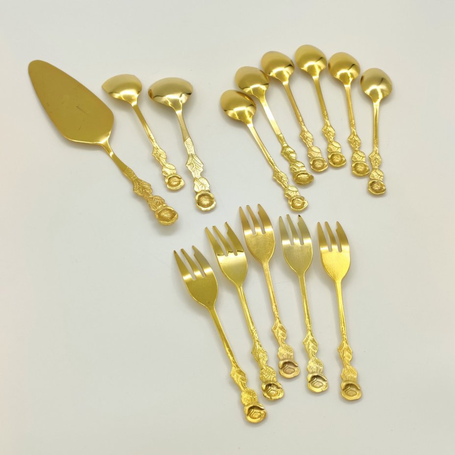 Набор столовых приборов для подачи десерта (14 предметов) с декором в виде цветка розы в оригинальной упаковке, Kaffeebesteck 15-TLG Vergoldet, нержавеющая сталь, золочение, картон