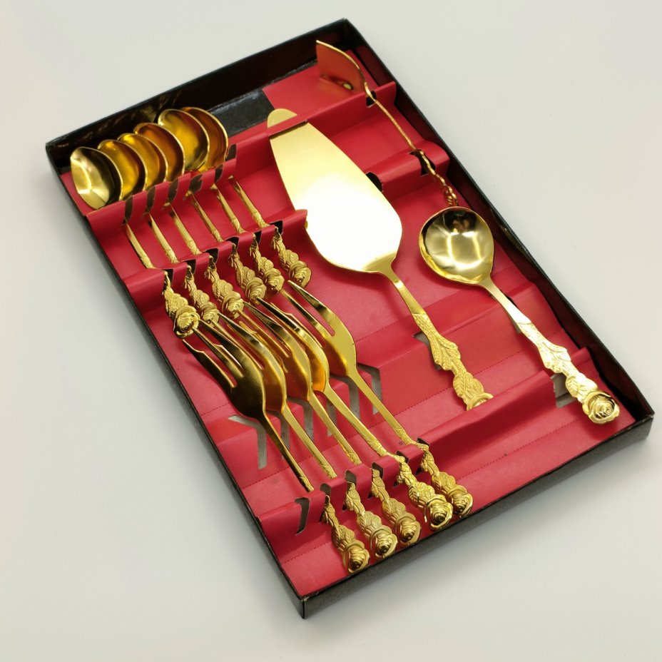 Набор столовых приборов для подачи десерта (14 предметов) с декором в виде цветка розы в оригинальной упаковке, Kaffeebesteck 15-TLG Vergoldet, нержавеющая сталь, золочение, картон