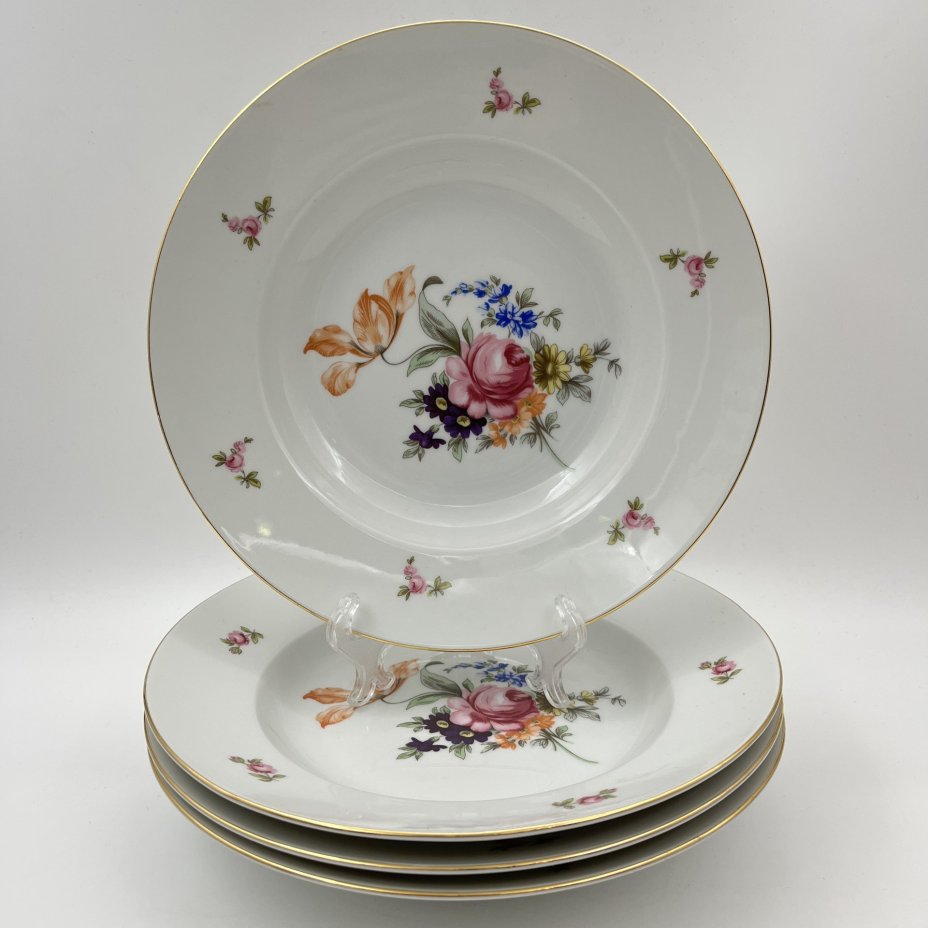 Набор из четырех суповых тарелок с цветочным декором, фарфор, деколь, золочение, Bohemia (Neurohlau), Чехословакия, 1970-1990 гг.