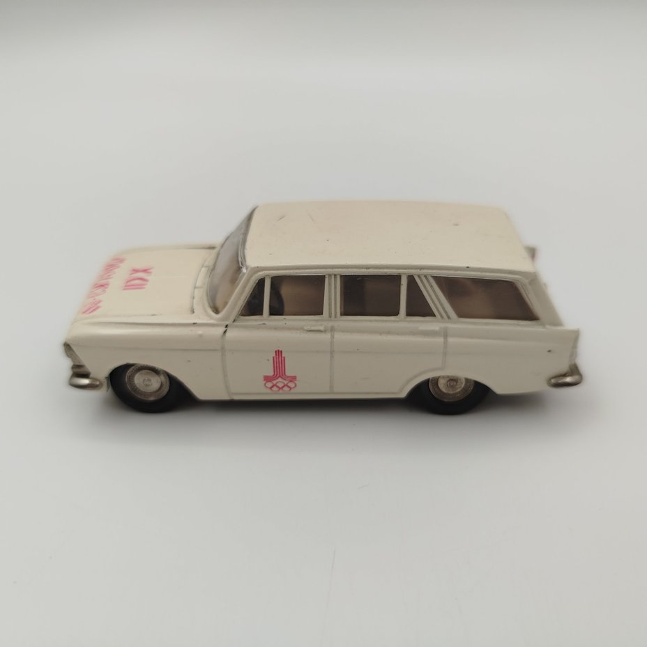 Масштабная модель автомобиля  "Москвич 426 - XXII Летние Олимпийские игры 1980 года" 1:43, модель А3 (Белая Олимпийская Серия - БОС), Саратовский завод «Тантал», металл, пластик, СССР, 1980 г.