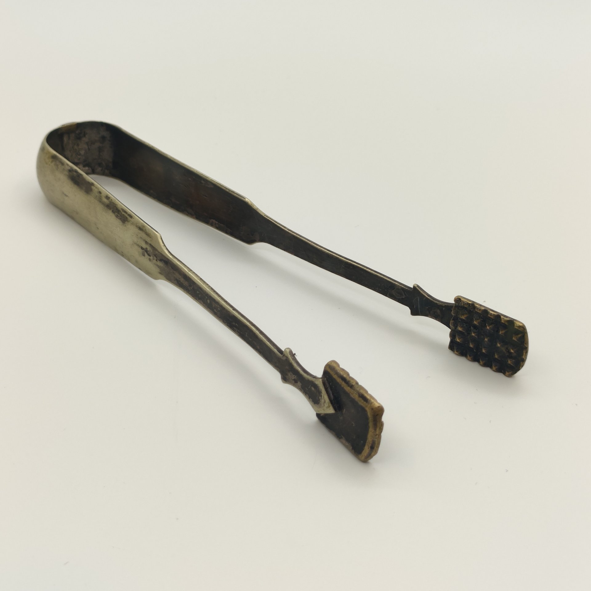 Щипцы для сахара, металл, гальваническое серебрение, Norblin & Co (Норблин), Царство Польское, 1864-1872 гг.