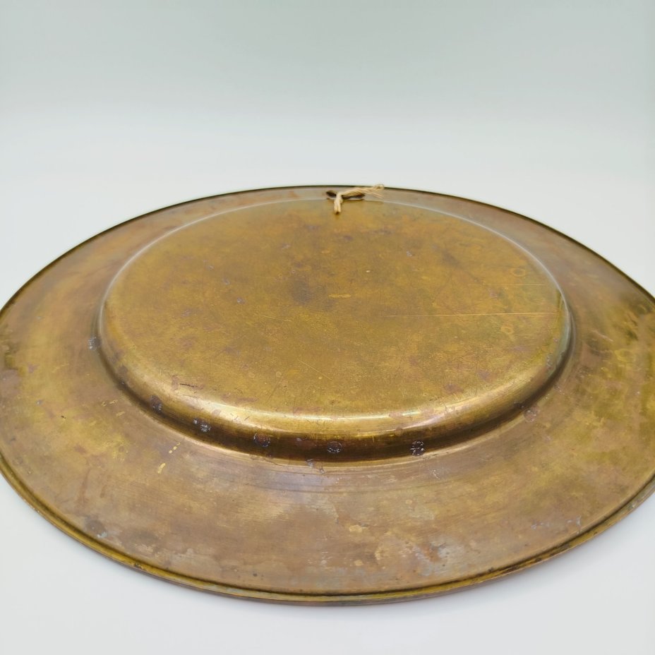 Блюдо настенное с портретом Альбрехта Дюрера и орнаментальным декором