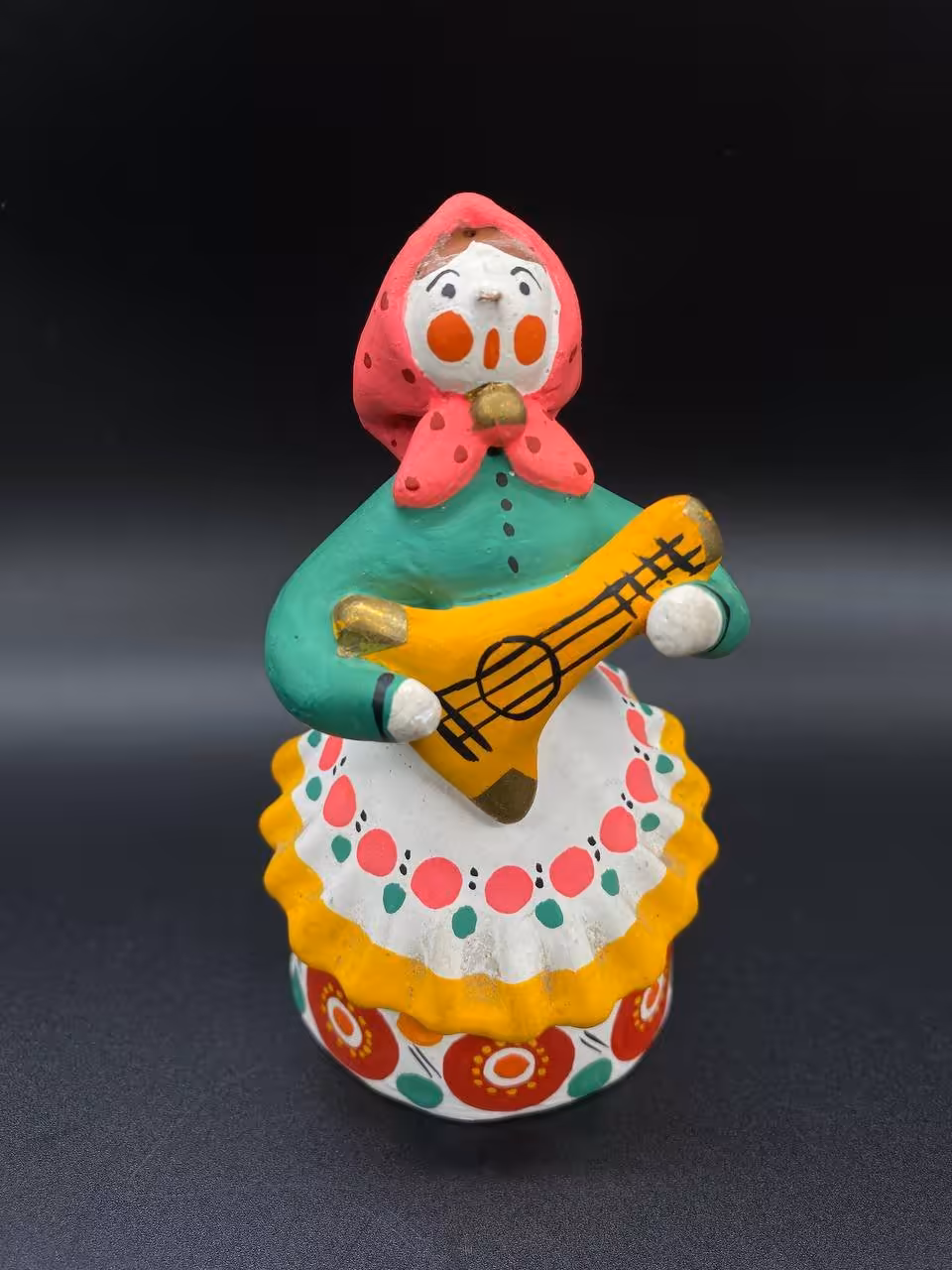 Игрушка "Баба с балалайкой", глина, лепка, роспись, Дымковская игрушка, Российская Федерация, 2000-2010 гг., Дымковская игрушка