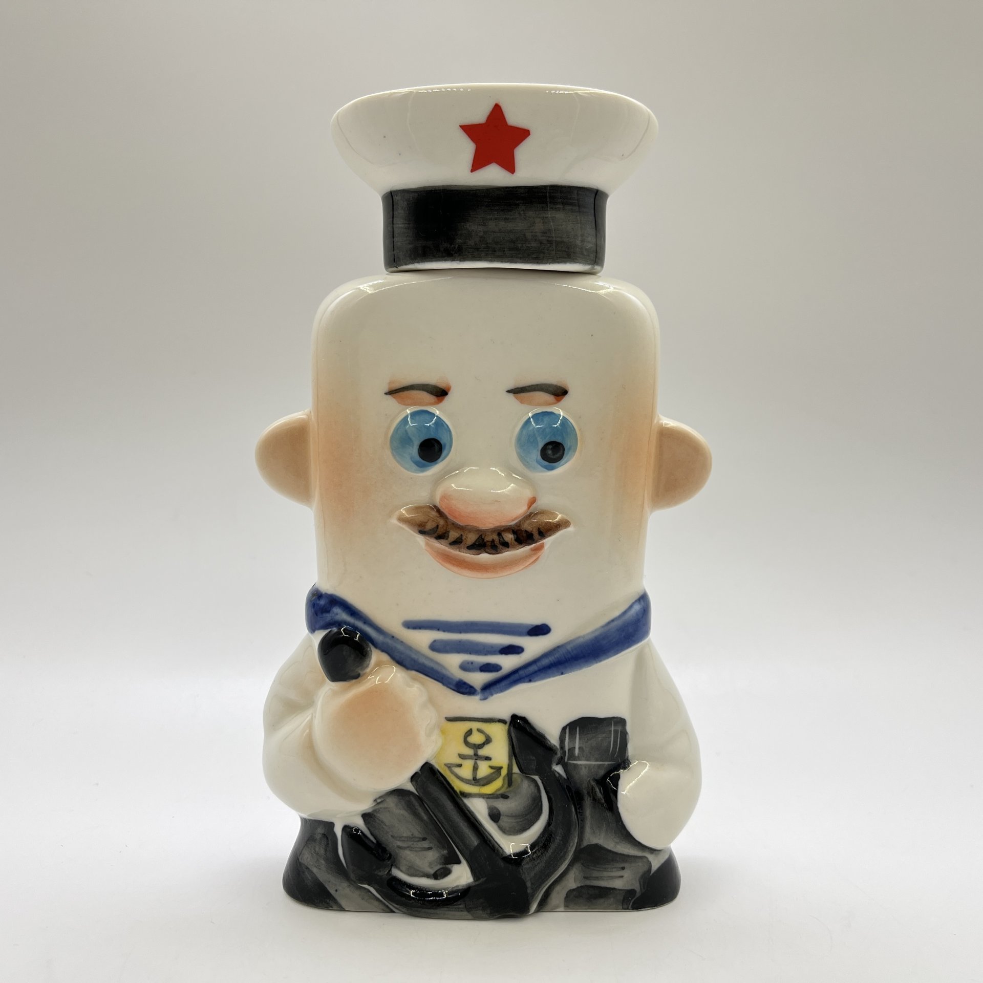Штоф "Морячок" с тремя рюмками, фарфор, роспись, Россия, 2000-2015 гг.