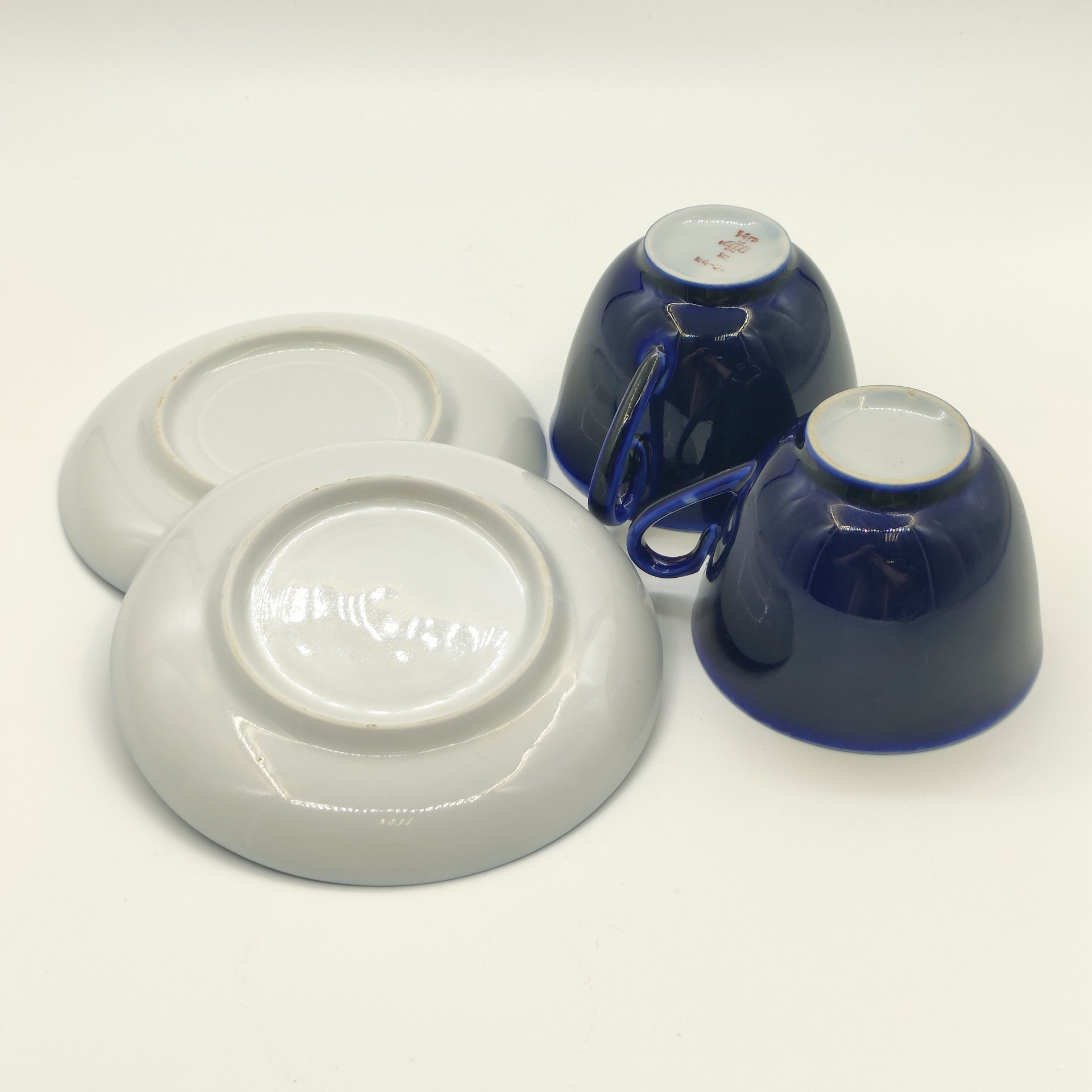 Набор из 2-х чайных пар кобальтого оттенка, фарфор, крытье кобальтом, Ленинградский фарфоровый завод (ЛФЗ), СССР, 1970-1991 гг.