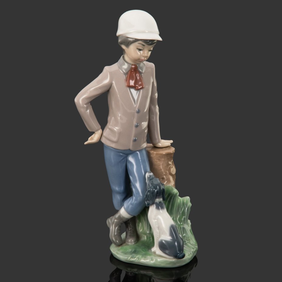 Статуэтка "Мальчик с собакой", скульптор Jose Roig, фарфор, роспись, NAO Porcelain, Испания, 1983 г.