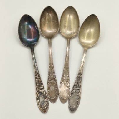 Набор из 4-х столовых ложек с цветочным декором, мельхиор (медь-никель), Московский завод ювелирных и металлических изделий (МЮЗ), СССР, 1960-1990 гг.