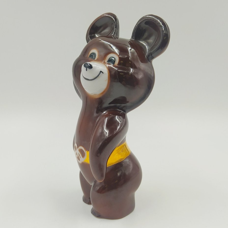 Статуэтка "Олимпийский мишка", фарфор, роспись, золочение, СССР, 1980 г.