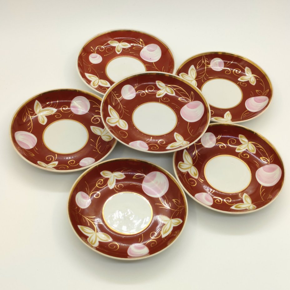 Набор из 6-ти блюдец "Слива" (в подборе), автор рисунка А. А. Чекулина, фарфор, роспись, крытье, золочение, Дмитровский фарфоровый завод (ДФЗ Вербилки), СССР, 1954-1991 гг., Дмитровский фарфоровый завод (ДФЗ Вербилки)