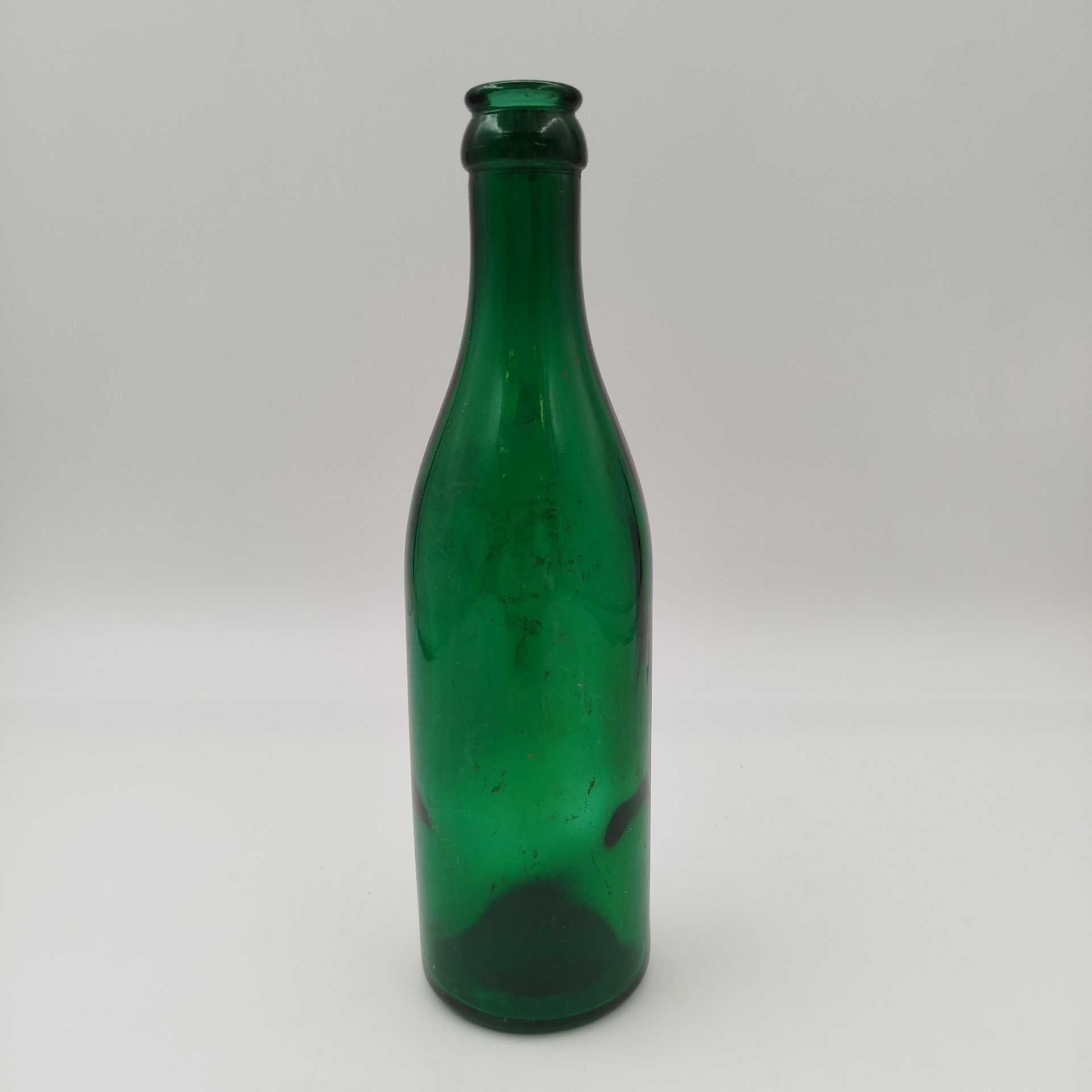 Бутылка пивная зеленого цвета, Государственный Константиновский механизированный бутылочный завод, стекло, СССР, 1930-1950 гг.