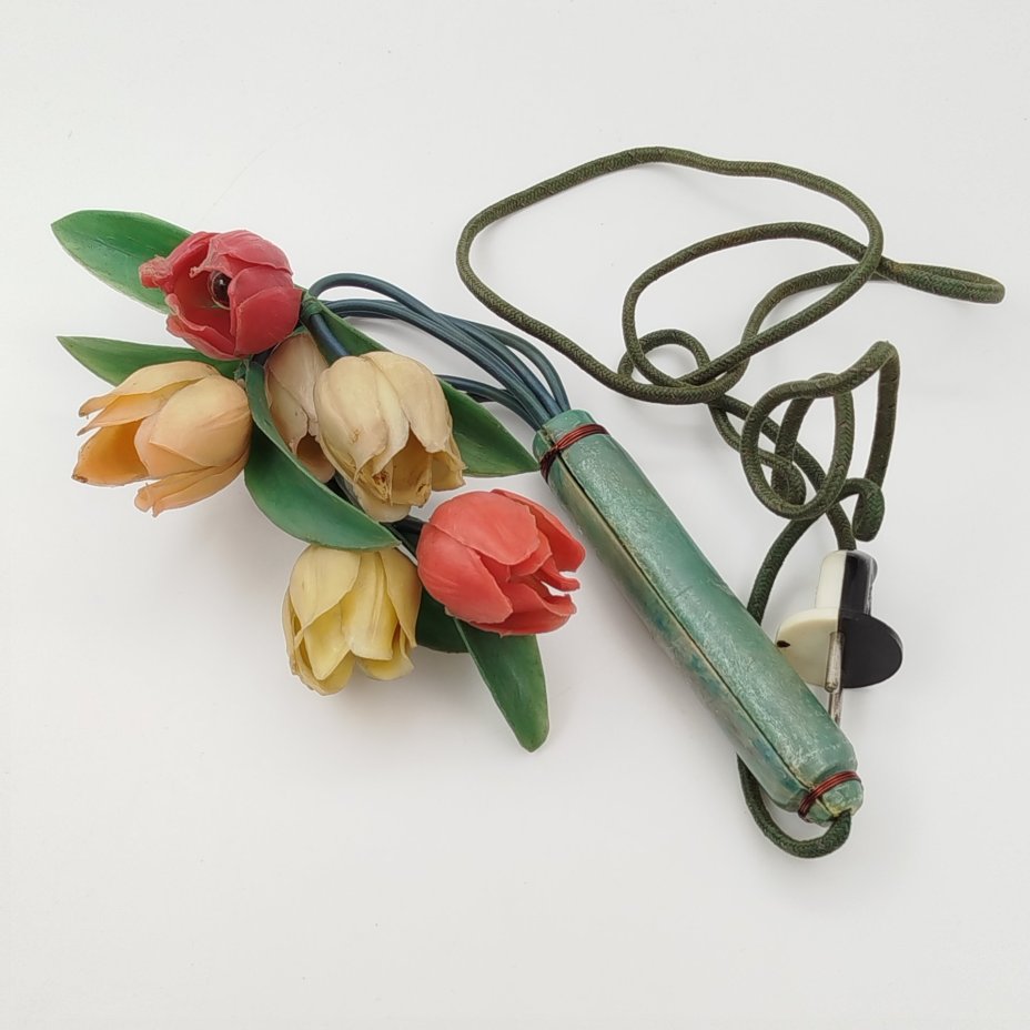 Светильник "Тюльпаны", пластик, СССР, 1970-1990 гг.